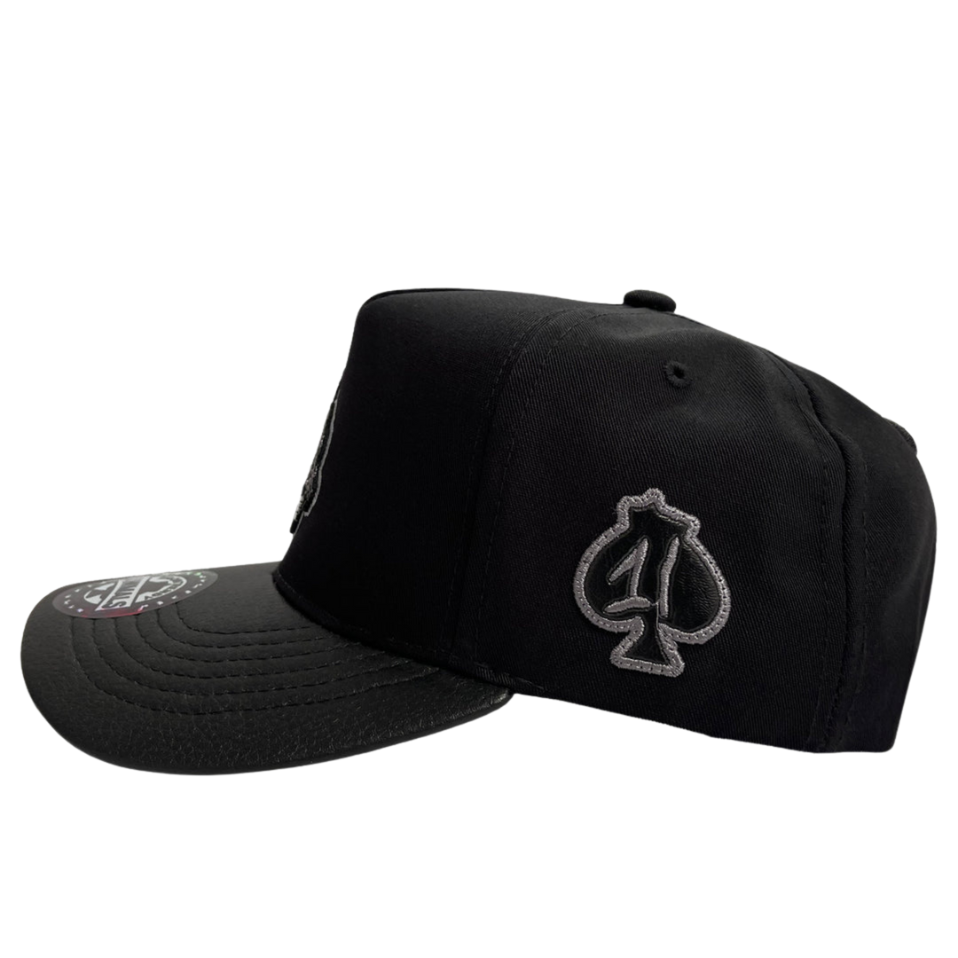 GORRA 1IRON TRENDY HORSE BLACK VINIPIEL