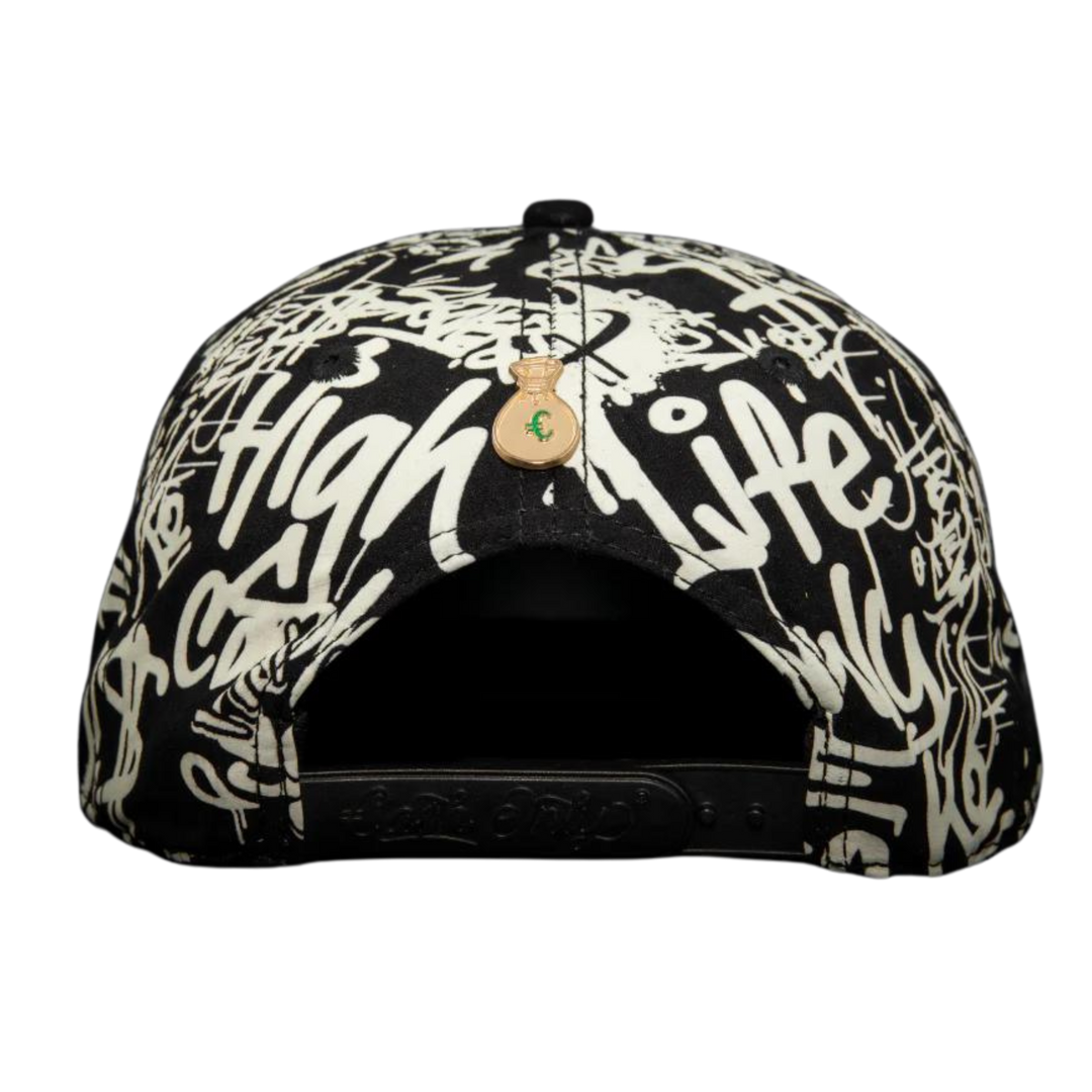 GORRA CASH ONLY YOU HAVE BEEN TAGED IN BLACK BACKGROUND