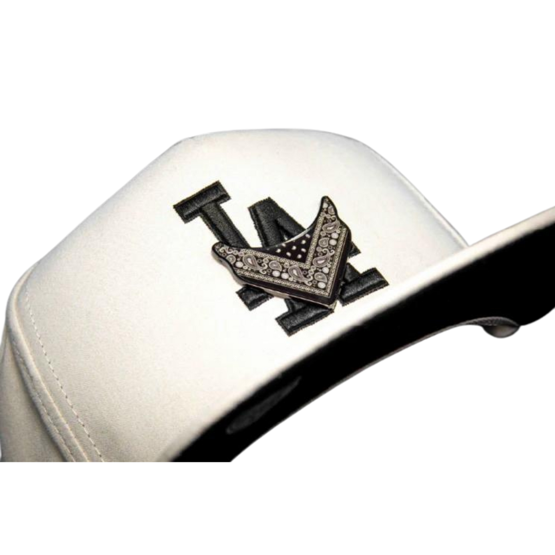 GORRA CASH ONLY LA BANDANA BEIGE WITH BLACK SNAPBACK
