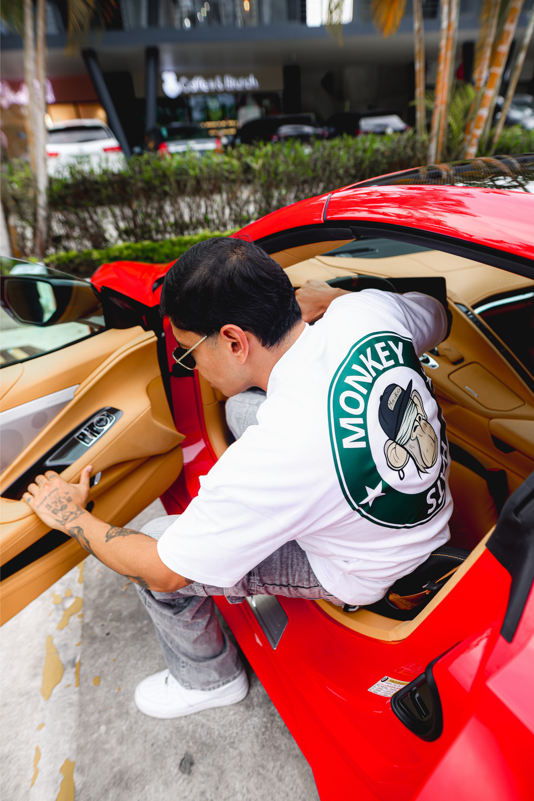 MONKEY BUCKS TEE
